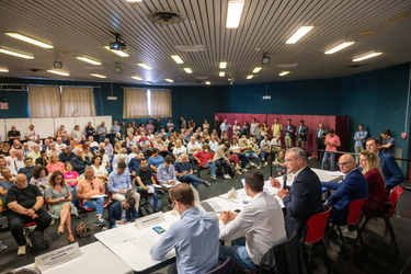 Genova, Sampierdarena - centro civico Buranello - assemblea pubb