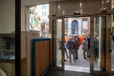Genova, piazza Rovere - inaugurazione filiale banco Pianfei