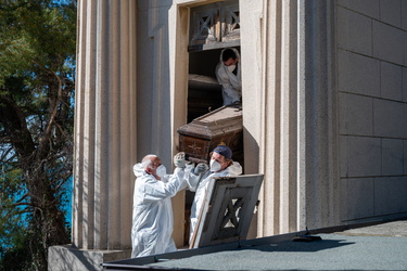 Genova, Sori, cimitero - spostamento precauzionale salme causa r