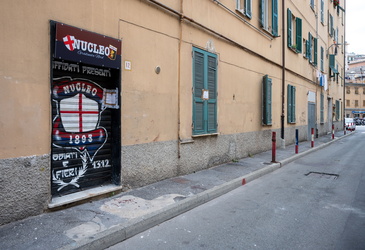 Genova, piazza Galileo Ferraris - club genoa nucelo 1893 chiuso