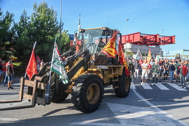 corteo Sciopero ex ilva 02102023-25