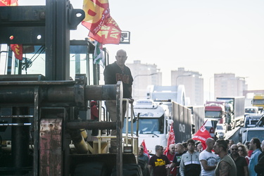 corteo Sciopero ex ilva 02102023-29