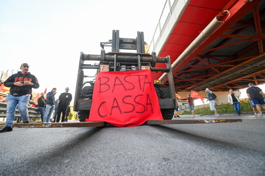 corteo Sciopero ex ilva 02102023-31