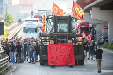 corteo Sciopero ex ilva 02102023-36