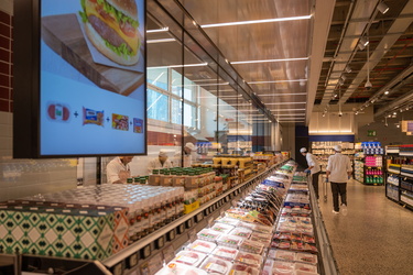 Genova, via di Francia - prima apertura stampa supermercato Esse