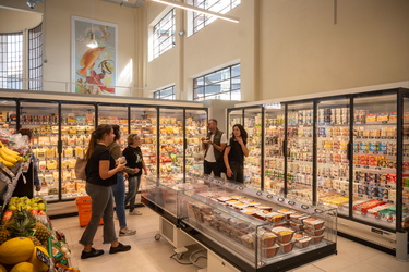 Genova, ex mercato del pesce piazza Cavour - apertura supermerca