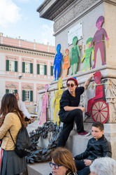 Genova, largo Pertini - presidio famiglie arcobaleno