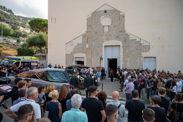 Genova, Nervi - chiesa di San Siro - funerale ragazzo 22enne sco