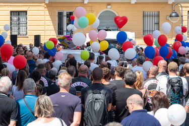 Genova, Pegli, chiesa Immacolata - funerale bambina 5 anni tragi