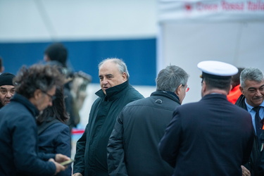 Genova, ponte D'Oria - approdo nave Geo Barents e sbarco migrant