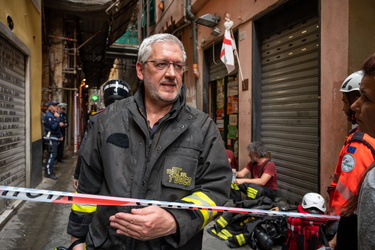 Genova, via della Maddalena - incendio in un appartamento