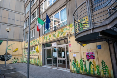 Genova, Sampierdarena - liceo Mazzini in via Reti