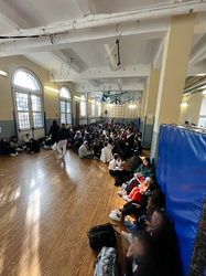 Genova, liceo Pertini (ex Diaz) - studenti in palestra per prote