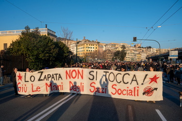 Genova, manifestazione contro lo sgombero del centro sociale Zap