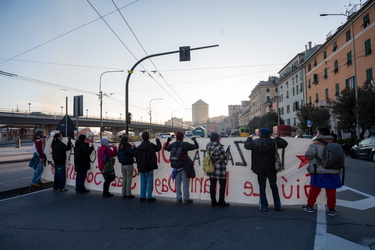 Genova, manifestazione contro lo sgombero del centro sociale Zap