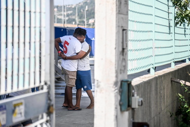 migranti Voltri 19092023-30