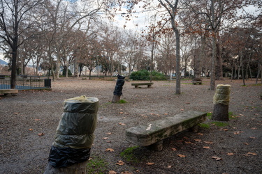 Genova, parco Acquasola - aperto, ma chiusi il bar e la giostra