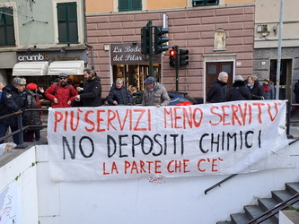 Genova, presidi comitati