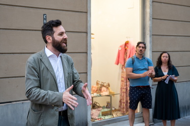 Genova, piazza Savonarola - presidio partito democratico contro 