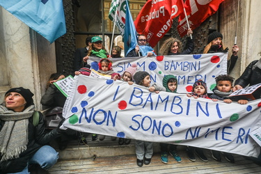 protesta tagli scuola consiglio comunale 28022023-34