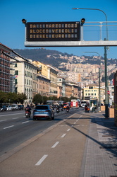 Genova, pannelli luminosi traffico veicoli inquinanti