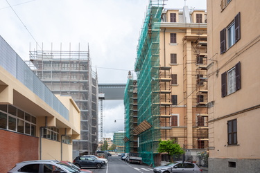 Genova, via Porro - dentro i palazzi sgomberati di via Porro, do