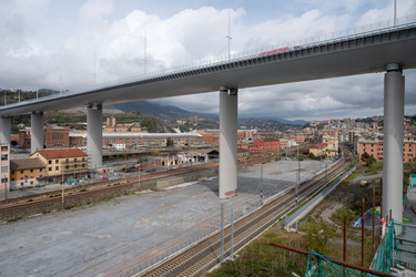 Genova, via Porro - dentro i palazzi sgomberati di via Porro, do