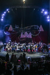 Gravity Circus solidarieta Ucraina Palestina