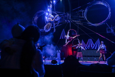 Gravity Circus solidarieta Ucraina Palestina