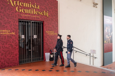 Genova, palazzo ducale - blitz mostra artemisia gentileschi, fer