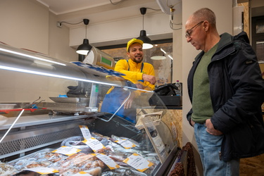 Genova, via del Campo - apertura nuovo mercatino coperto di Cold