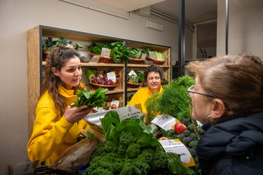 Genova, via del Campo - apertura nuovo mercatino coperto di Cold