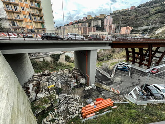 resti molo porto antico lagaccio 