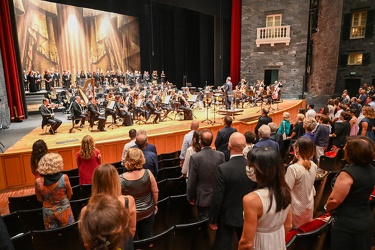 Genova, teatro carlo felice, concerto per vittime ponte morandi