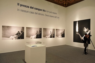 Genova - palazzo Ducale - inaugurazione della mostra di Yves Kle