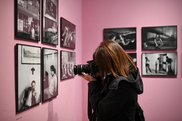 Genova, palazzo Ducale - inaugurata mostra fotografica su fotogr