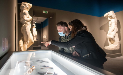 Genova, riapre al pubblico palazzo ducale con la mostra su Miche