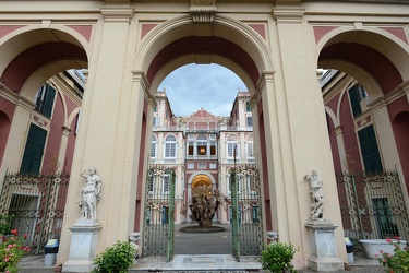 Genova, Palazzo Reale - inaugurazione nuova stanza stucchi fiori