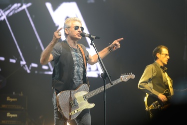 Genova, palasport fiumara - il concerto di Luciano Ligabue