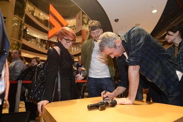 Genova, libreria Feltrinelli - Paolo Kessisoglu presenta canzone