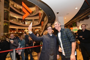 Genova, libreria Feltrinelli - Paolo Kessisoglu presenta canzone