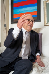 Genova, Carlo Castellano nella sua casa