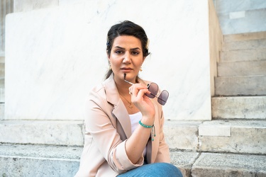 Genova, cantante iraniana Sahar Ajdamsani