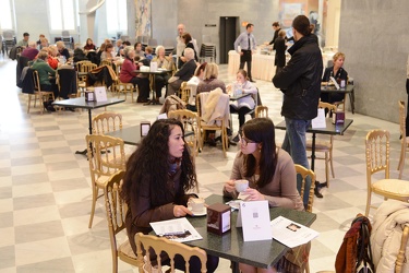 Genova - teatro Carlo Felice - aperitivo per beneficenza