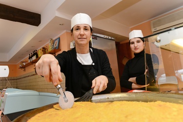 Genova sestri ponente - tavola calda e rosticceria "Farina e Oli