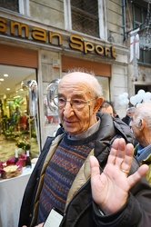 Genova, via Luccoli - negozio storico Moisman Sport compie 70 an