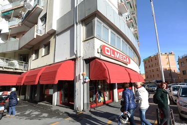 Genova, via Borgoratti - storico negozio Olmeda che compie 60 an