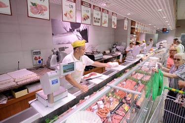 Genova - supermercato Basko in via Emilia a Molassan