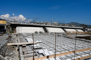 Genova, zona Brignole - cantiere scolmatore Bisagno - appaiono p