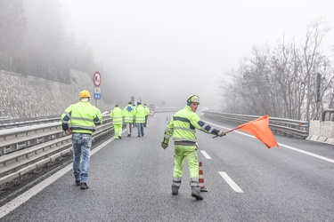 operai cantieri autostrade italia 122015-0760